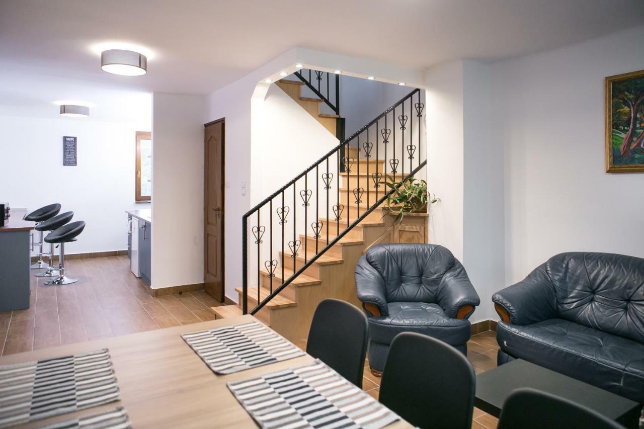 Starlight Apartment Mezőkövesd Extérieur photo