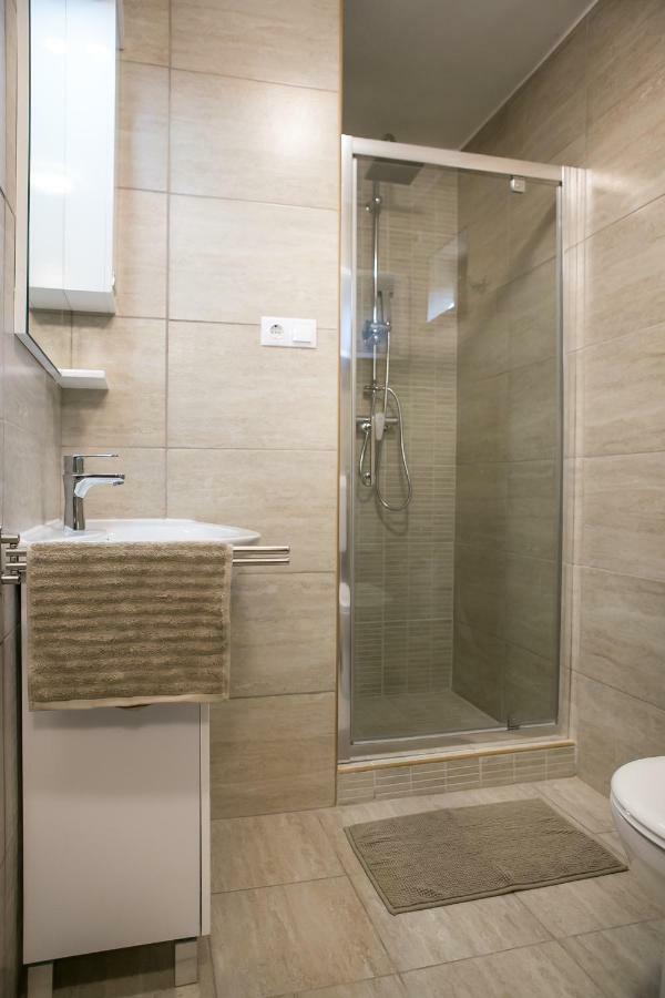 Starlight Apartment Mezőkövesd Extérieur photo